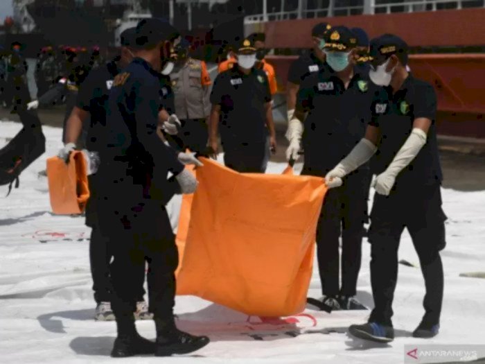 Tim SAR Sulit Cari Korban SJ-182 Hari Ini: Gelombang Laut Tinggi Sampai 2,5 Meter