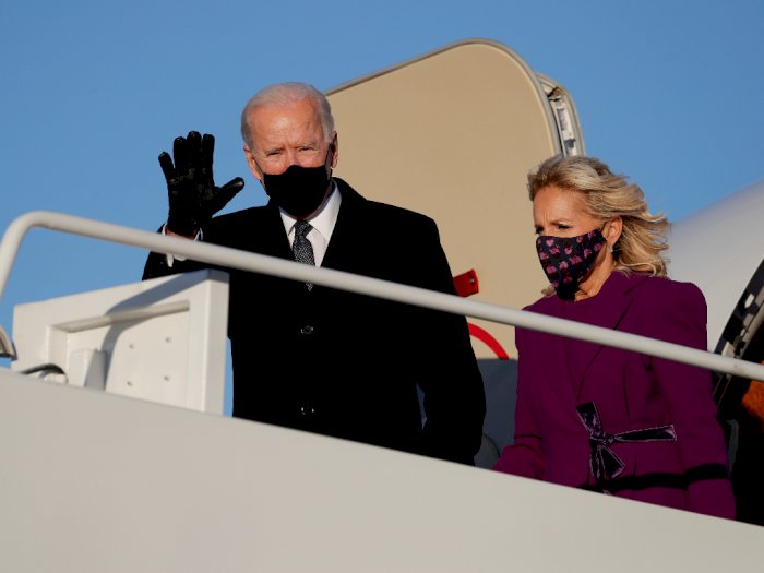Trump Tak Izinkan Pesawat Kepresidenan Jemput Biden ke Pelantikannya di Washington D.C.