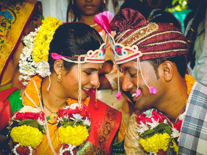 Pasangan di India Ini Pakai Kode QR Pada Undangan Pernikahan untuk Hindari Kontak Langsung