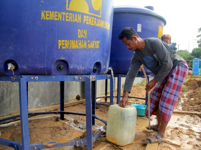 FOTO: Kebutuhan Air Bersih Korban Gempa Sulbar