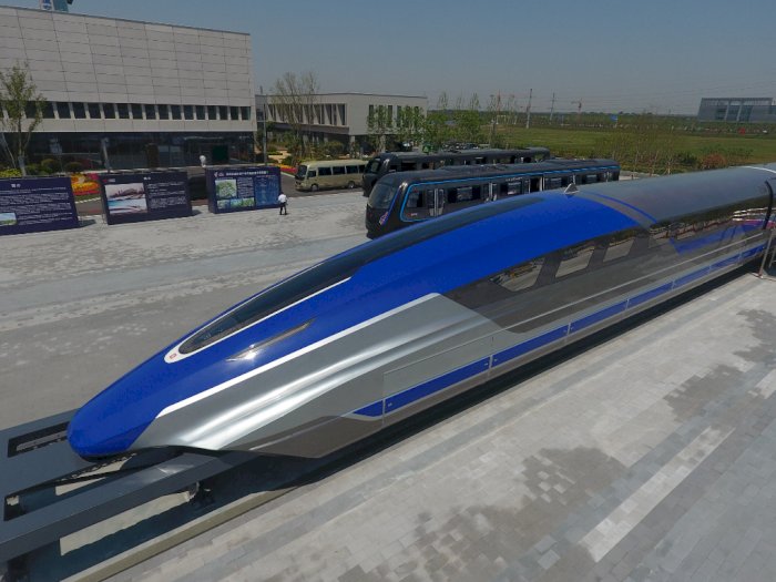 Dahsyat! Tiongkok Luncurkan Kereta Super Cepat, Tempuh 620 KM Per Jam
