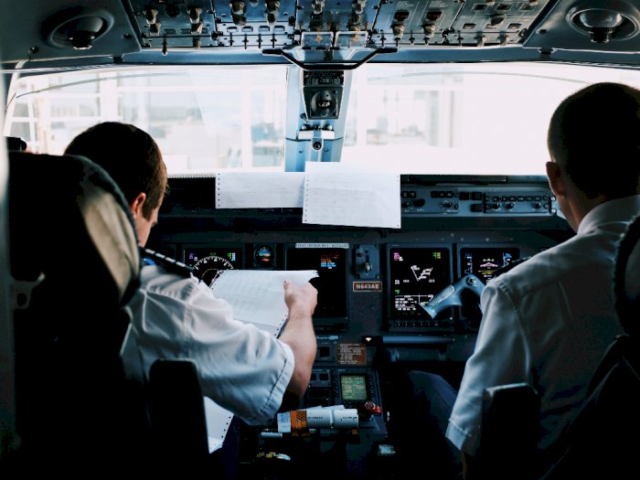Ogah Terbang ke Israel, Seorang Pilot Maskapai Emirates Ditangguhkan 