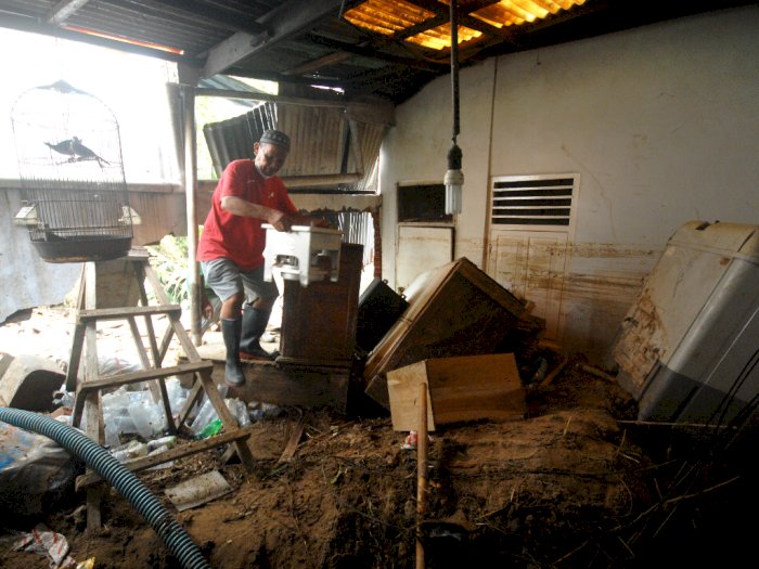 FOTO: Pemulihan Pasca Banjir di Manado