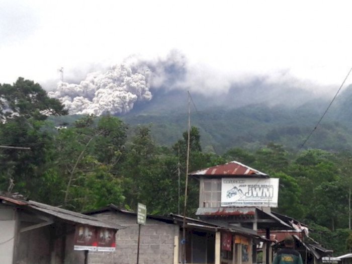 BPPTKG Catat Gunung Merapi 22 Kali Luncurkan Awan Panas Guguran