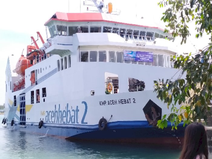 Selamat, Kapal Aceh Hebat 2 Melakukan Pelayaran Perdana dari Ulee Lheue ke Sabang