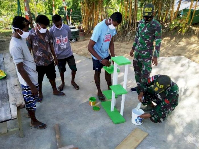 TNI Ajarkan Warga di Perbatasan Membuat Produk Keterampilan, Memanfaatkan Potensi Alam