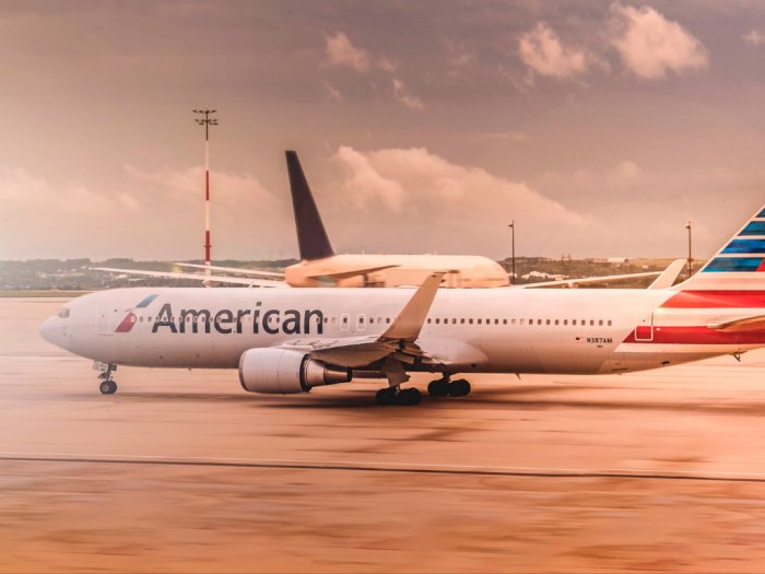 Hindari PHK Akibat Covid-19, American Airlines Terpaksa Bersiap Cutikan Karyawannya