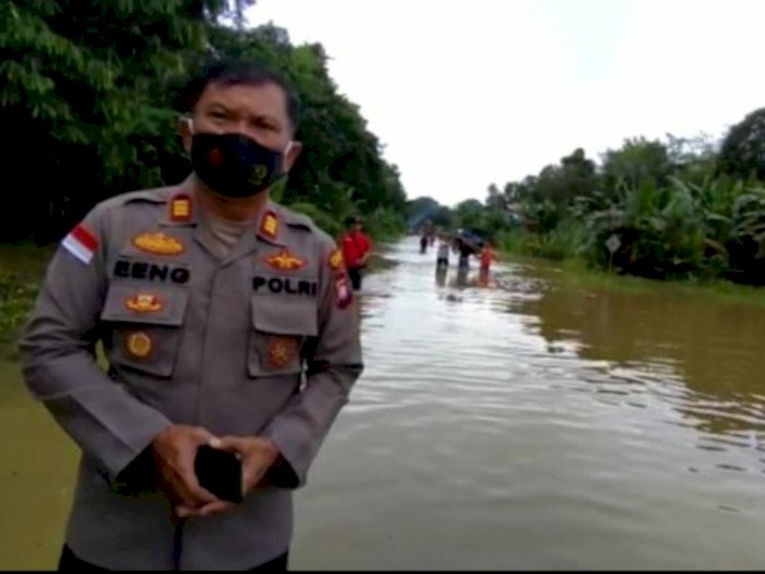 Satu-satunya Akses Transportasi Darat di Perbatasan Indonesia-Malaysia Terendam Banjir