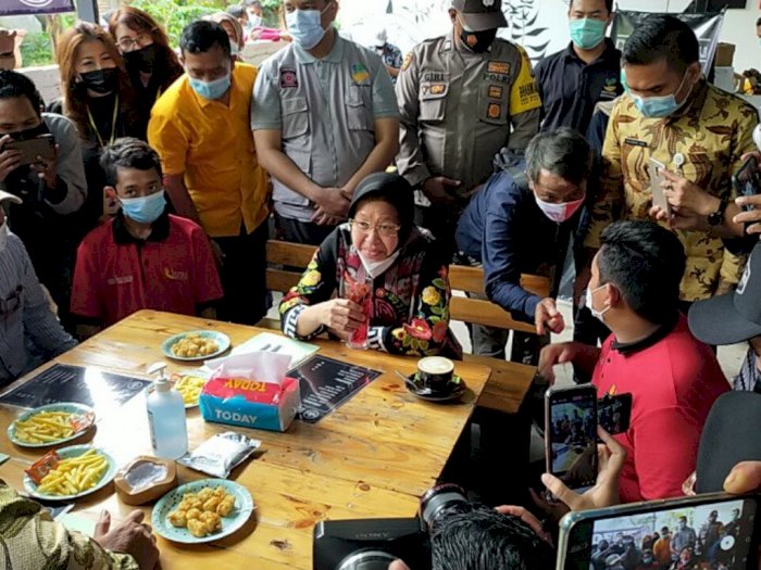 Mensos Tri Rismaharini Berdayakan Anak Jalanan di Jatim Kelola Kafe