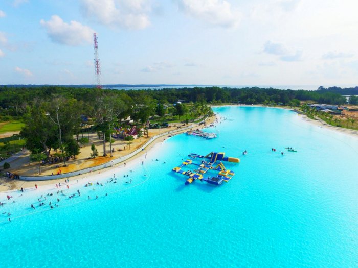Intip Megahnya Kolam Renang Terbesar di Asia Tenggara, Ada di Pulau Bintan!