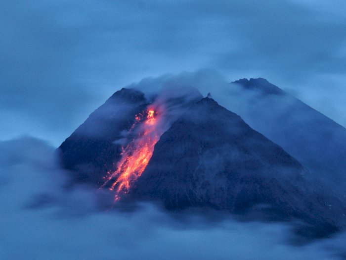 Gunung Merapi Kembali Luncurkan 10 kali Guguran Lava Pijar