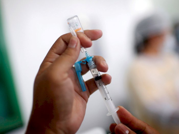 Menkes Akan Gelar Vaksinasi COVID-19 untuk Nakes Lansia Dimulai Senin 8 Februari