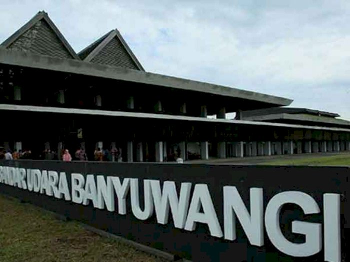 Abu Vulkanik Gunung Raung jadi Sebab Penerbangan di Bandara Banyuwani Terhenti Sementara 