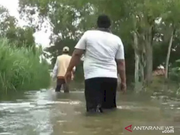 Kasihan! 500 Keluarga Terisolasi Akibat Banjir di Bekasi, 'Kami Sangat Berharap Bantuan'