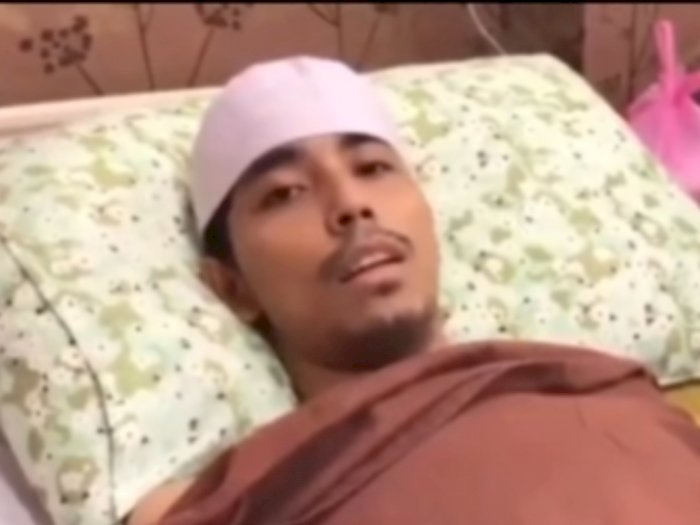 Viral Video Ustadz Maaher saat Tengah Sakit, Terbaring Lemah, Isi Pesannya Menyentuh