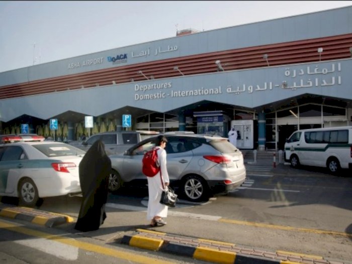 Satu Pesawat Terbakar di Bandara Saudi setelah Diserang Pemberontak Houthi dengan Drone