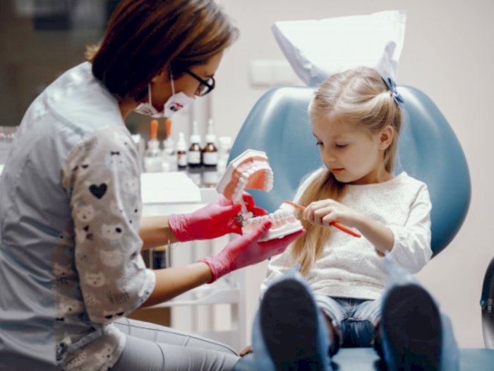 Apakah Penting Melakukan Perawatan Gigi Pada Anak secara Rutin?