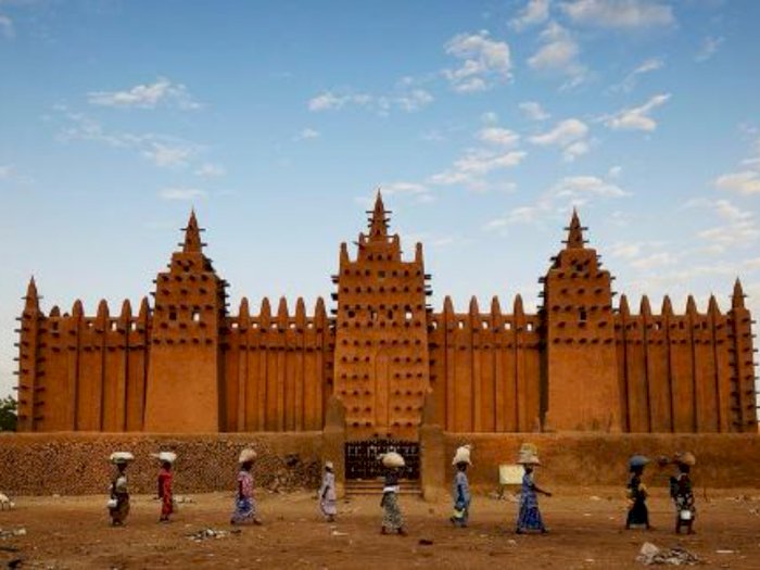 Mengenal Masjid Djenne di Mali, Bangunan Lumpur Terbesar di Dunia