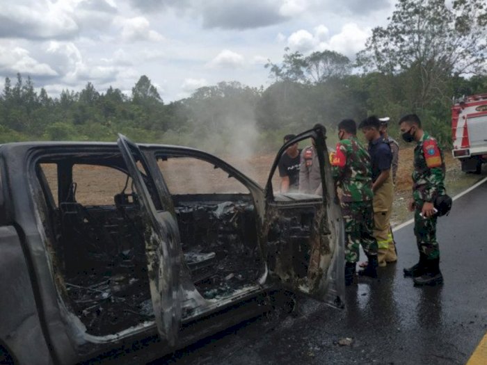 Gawat, Sedang Lakukan Patroli Illegal Logging di Kalbar, Mobil Dinas Kehutanan Dibakar 