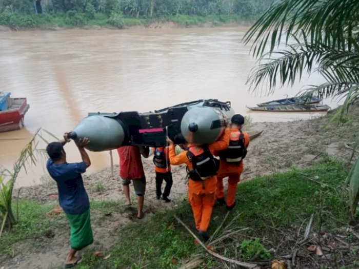 Tim Basarnas Jambi masih Cari Wanita yang Terpeleset saat Mandi di Sungai Batang Tembesi