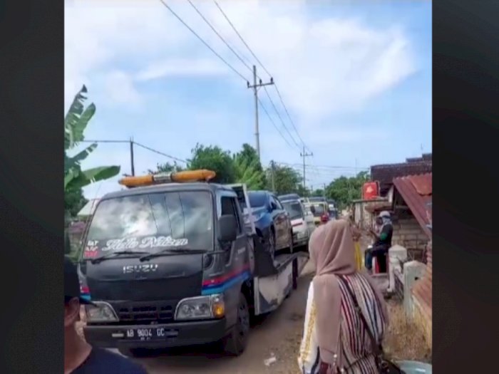 Viral Satu Kampung Beli Mobil Usai Tanah Dibeli Pertamina, Netizen: Pray for Tuban