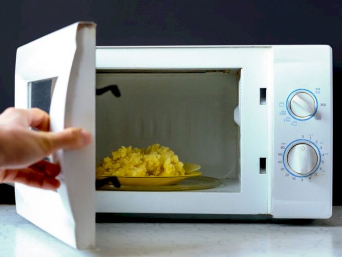 Inilah 3 Anggapan Keliru Soal Masak Makanan di Microwave