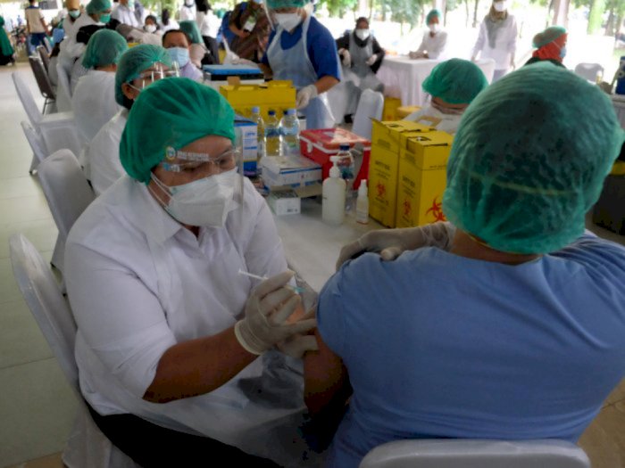 Hampir 12.000 Orang Ikuti Vaksinasi di DPR, dari Anggota Hingga Sopir