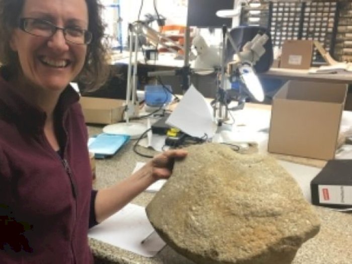 Arkeolog Inggris Berhasil Temukan Batu Berukir Phallus, Penis yang Sedang Ereksi!