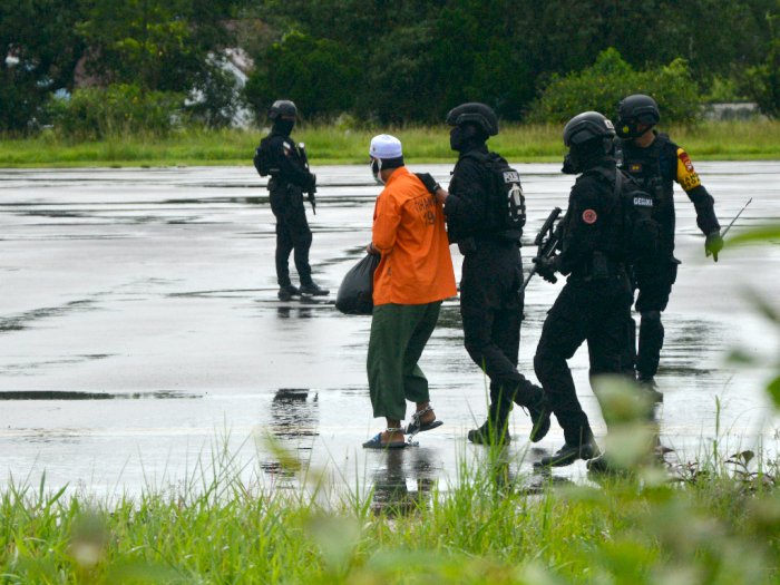 Total 12 Terduga Teroris Ditangkap Tim Densus 88 Polri di Jawa Timur