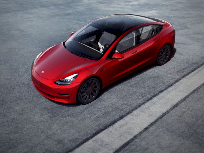 Pihak Tesla Sempat Berhentikan Produksi Model 3-nya, Kenapa Nih?