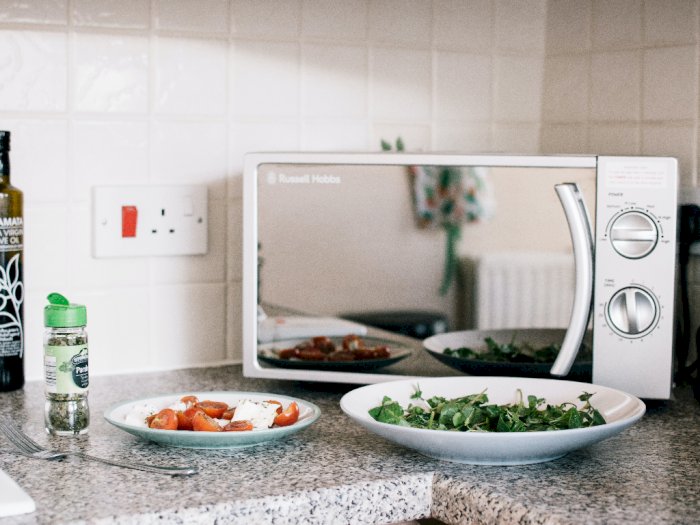 Beberapa Kesalahan Saat Menghangatkan Makanan Dengan Microwave