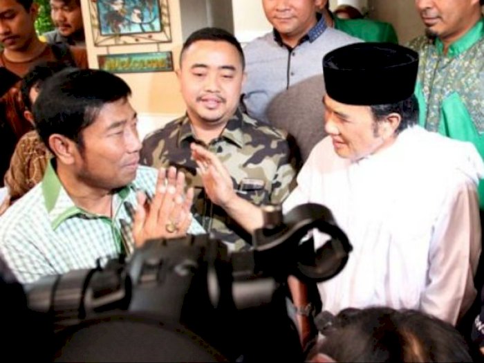Jokowi Cabut Investasi Miras, Haji Lulung Gelar Syukuran, 'Bangsa Ini Telah Diselamatkan'