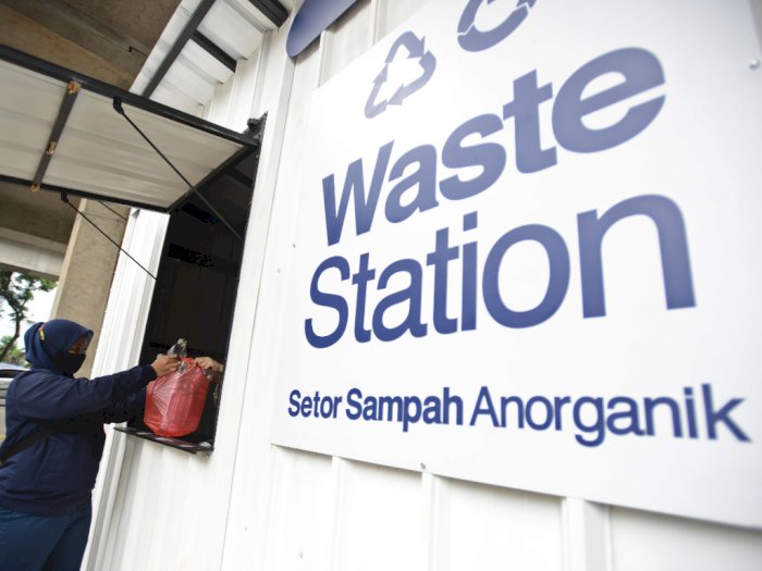 FOTO: Penukaran Sampah Anorganik di Stasiun MRT Jakarta