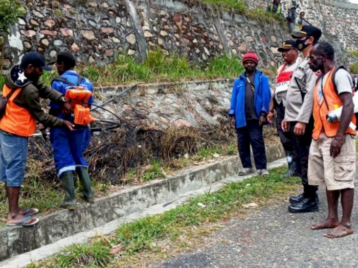 Tokoh Papua Sebut Situasi Intan Jaya Saat ini Kondusif, Warga Kerja Bakti