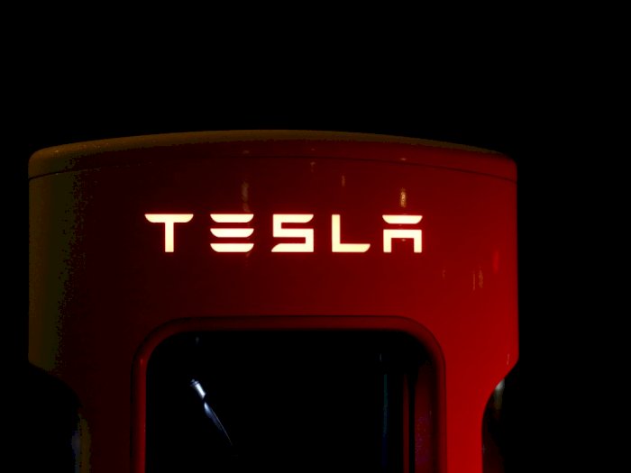 Tesla Memperluas Versi Beta dari Fitur Full Self-Driving!