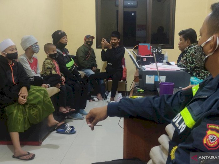 Diduga Aniaya Santri, Oknum Guru Ponpes di Cianjur Dilaporkan Ke polisi