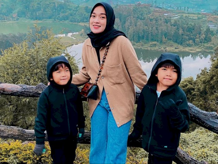 Ririe Fairus Unggah Potret Bahagia saat Liburan, Netizen Ramai Beri Dukungan & Semangat