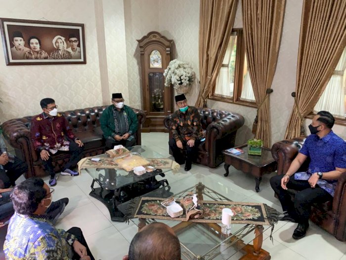 Partai Diguncang, AHY Datangi Mantan Ketua MK Era SBY, 'Terima Kasih Atas Bimbingannya'
