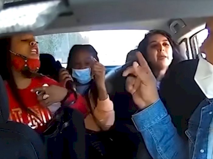 Ditegur untuk Memakai Masker, Tiga Wanita Ini Malah Menyerang Pengemudi Uber