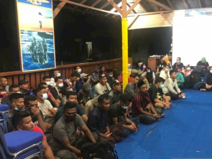 Ratusan TKI Ilegal dari Malaysia Diamankan di Pulau Jemur Asahan