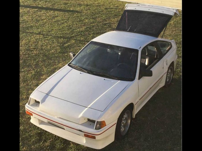 Honda CR-X 1984 Ini Menggunakan Mesin Twin-Engine, Kini Dijual!