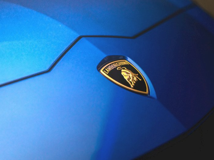 Lamborghini Umumkan 2 Produk Mesin V12 Terbaru, Dirilis 2021 Ini!