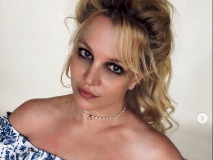 Britney Spears Diminta Ibu Kembali Bernyanyi