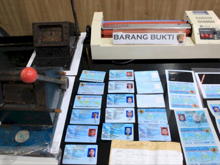 Pembuat E-KTP Palsu Diciduk di Tanjung Priok, Ternyata Sudah Buat Ratusan E-KTP