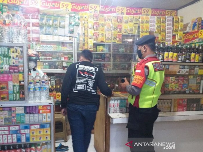 Menjelang Ramadhan, Polisi di Bandung Mulai Razia Toko Minuman Keras