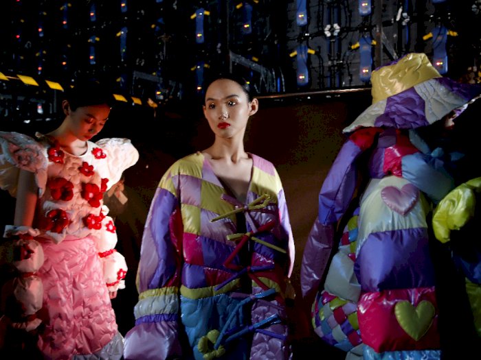 FOTO: China Fashion Week Autumn/Winter 2021 di Beijing