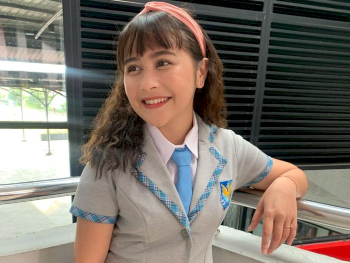Penampilan Prilly Latuconsina saat Main Perosotan Bikin Netizen Gemes: Anak TK Mana Ini