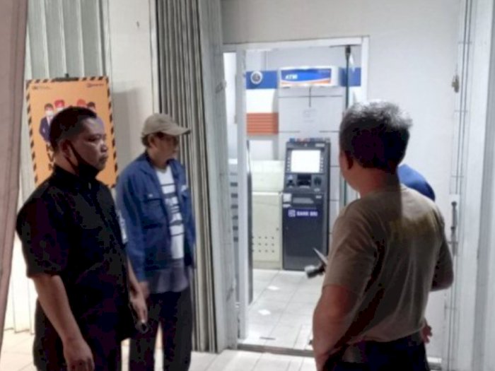 Pengawal Pengisian Uang di ATM Tertembak di Bagian Paha, Perampok Kabur Bawa Rp300juta