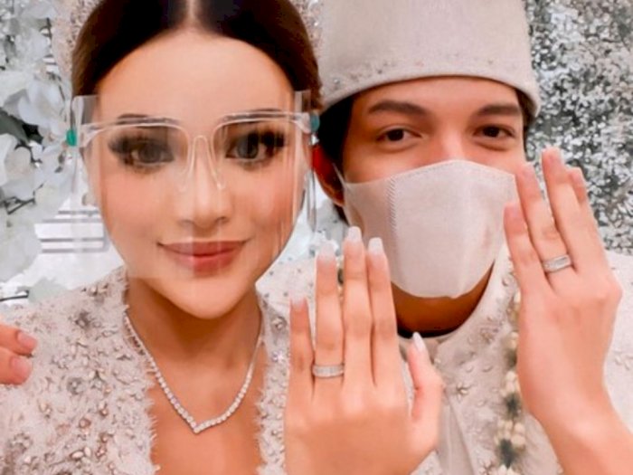 Atta dan Aurel Unggah Foto Perdana Usai Sah Jadi Suami Istri, Pamer Cincin di Jari Manis