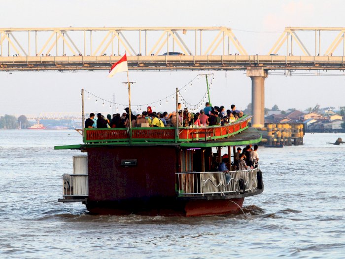 FOTO: Wisata Menyusuri Sungai Kapuas